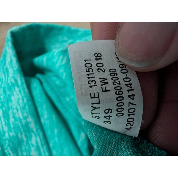 Under Armour HeatGear Women’s M Hoodie Teal Performance Pullover Lightweight - Picture 7 of 10